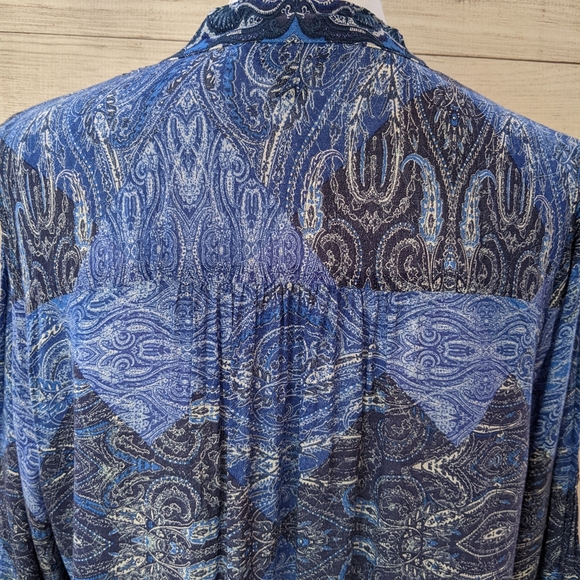 Lucky Brand top, size large in excellent condition - Picture 11 of 14